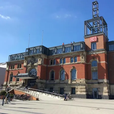 Altbauwohnung Mit Vollaustattung Apartamento Kiel