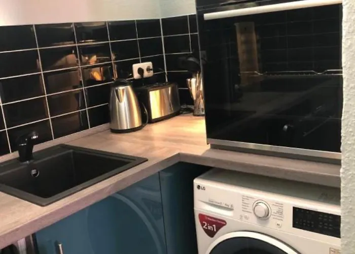 Altbauwohnung Mit Vollaustattung