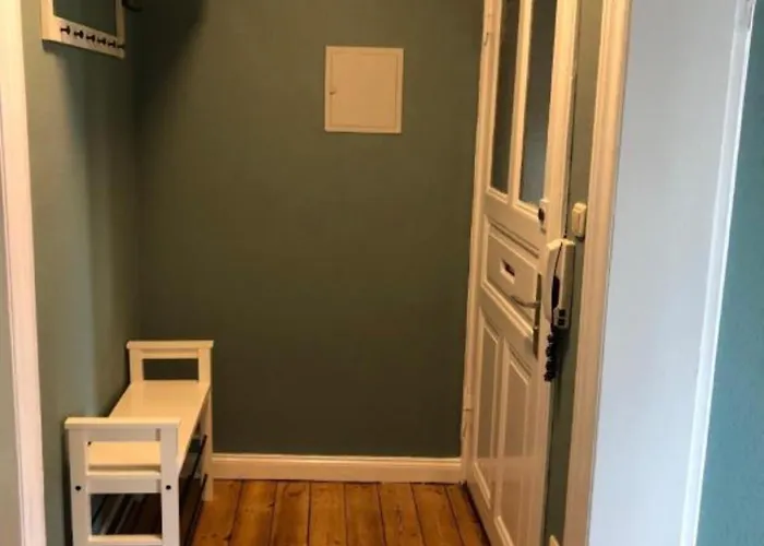Altbauwohnung Mit Vollaustattung