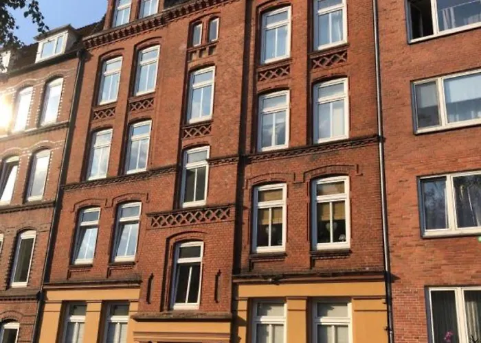 Altbauwohnung Mit Vollaustattung *